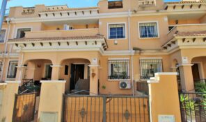 OPPORTUNITY! Large Townhouse in Villamartin/ Playa Flamenca. Ref:ks4920