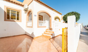 OFFER! One Level Townhouse with Solarium in Torrevieja. Ref:ks4950