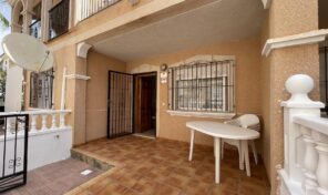 OFFER! 3 bed Townhouse close to Sea in La Zenia. Ref:ks4965
