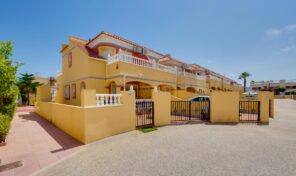OPPORTUNITY! LOCATION!!! Semi-Detached Villa next to La Zenia Boulevard.  Ref:ks5018