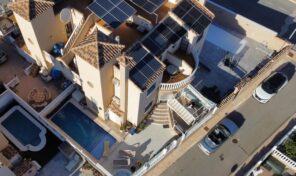 OFFER! Large Quad Villa with Private Pool in Villamartin. Ref:ks5003