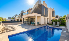 Bargain! Modern Large Villa with Private Pool in Villamartin. Ref:ks5080