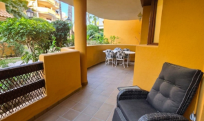 OFFER! Beachside Lux Apartment in Punta Prima with 24h security. Ref:ks5111
