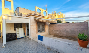 PRICED FOR QUICK SALE! Semi-Detached House in Torrevieja. Ref:ks5106