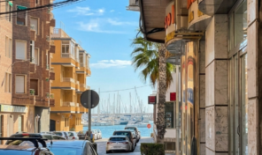 Bargain! Apartment next to Beach with Garage in Torrevieja. Ref:ks5083