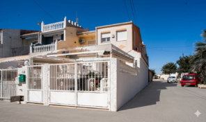 BARGAIN! South Facing Semi-Detached Villa in Torrevieja. Ref:ks5144