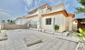 BARGAIN! Lovely Semi-Detached Villa in Playa Flamenca. Ref:ks5180