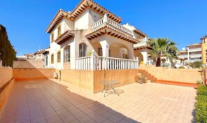 Bargain! South Facing Quad Villa in Lomas de Cabo Roig. Ref:ks5211