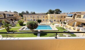 OFFER! Top Floor Bungalow with Pool Views in Villamartin. Ref:ks5234