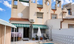 OFFER! Semi-Detached Villa with Private Pool in Torrevieja. Ref:ks5225