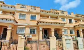BARGAIN! Large Townhouse with Underbuild in Playa Flamenca/ Villamartin. Ref:ks5252