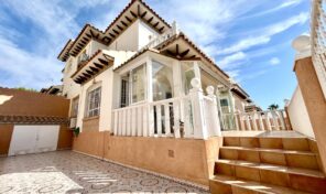BARGAIN! Lovely Quad Villa in Lomas de Cabo Roig. Ref:ks5273
