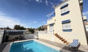 OFFER! Luxurious Villa with Private Pool in Villamartin. Ref:ks5291