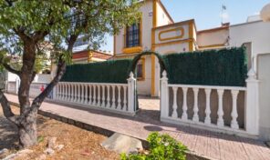 OFFER! Semi- Detached Villa in Torrevieja. Ref:ks5295